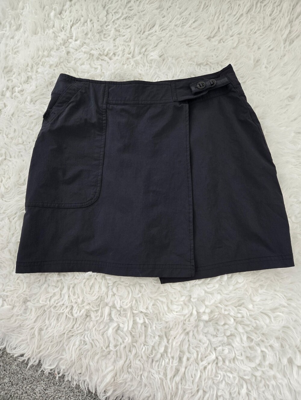 Easter Mountains Sports Endeavor Skort. Size 4. Good preowmed condition.